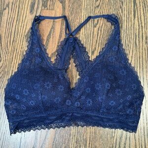 Victoria’s Secret navy lace racer back bralette size medium
